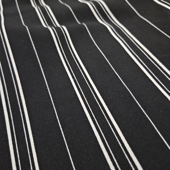 New Look black stripe tapered trousers - Picture 4 of 7